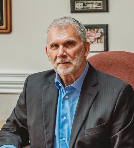 Robert Tatomir photo